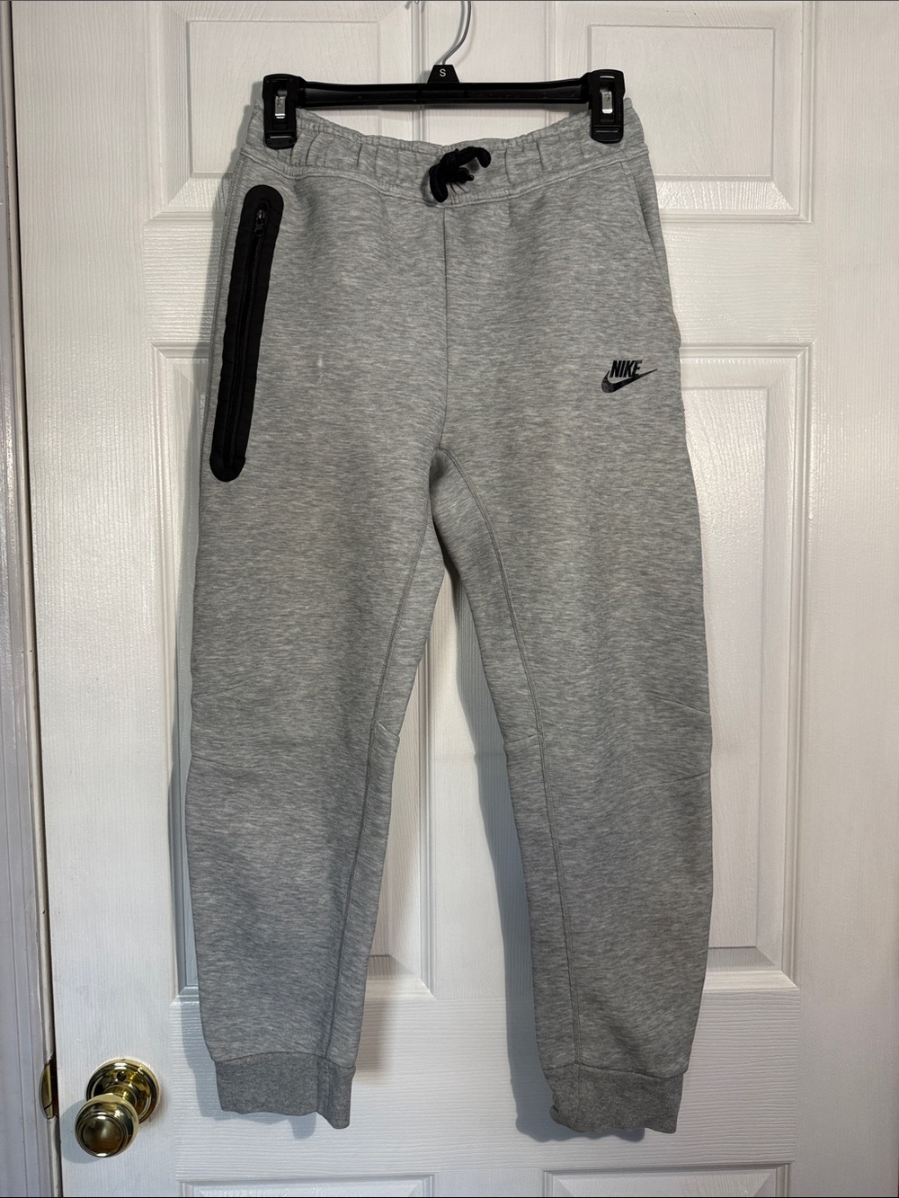 Nike Tech Light Gray Kids Jogger Sweatpants size L